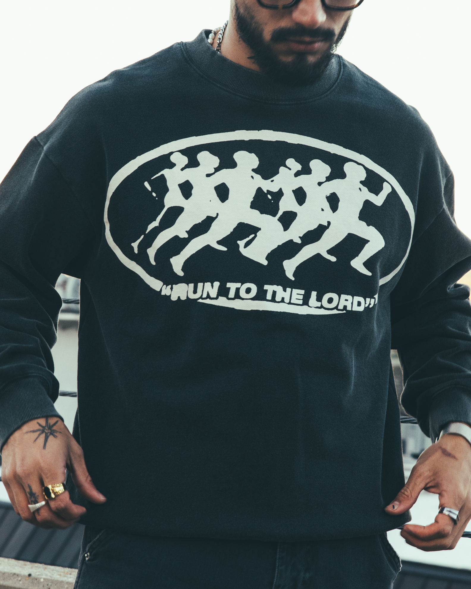 "RUN TO THE LORD" CREWNECK